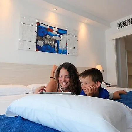 Playacapricho Hotel