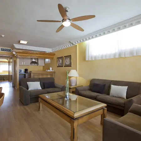 Playacapricho Hotel 4*